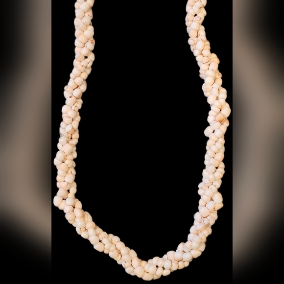 RARE Vintage Conch Shell Beaded Necklace
